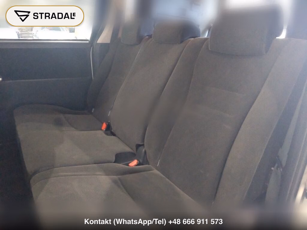 TOYOTA NOAH X, miniaturka 7