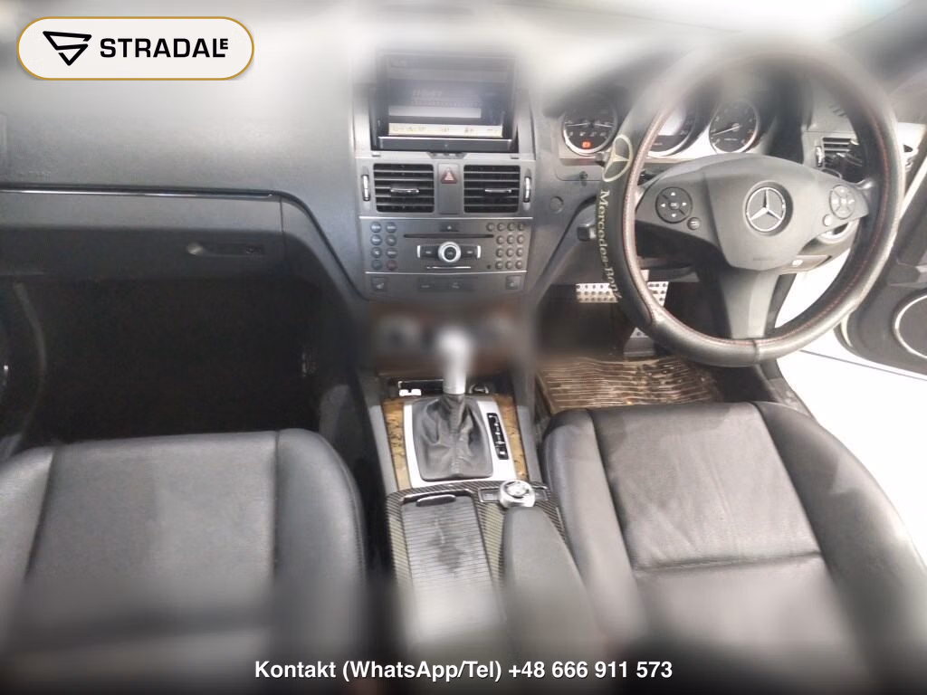 MERCEDES BENZ C-CLASS 4D C200CGI BLUEEFFICIENCY AVANTGARDE, miniaturka 4