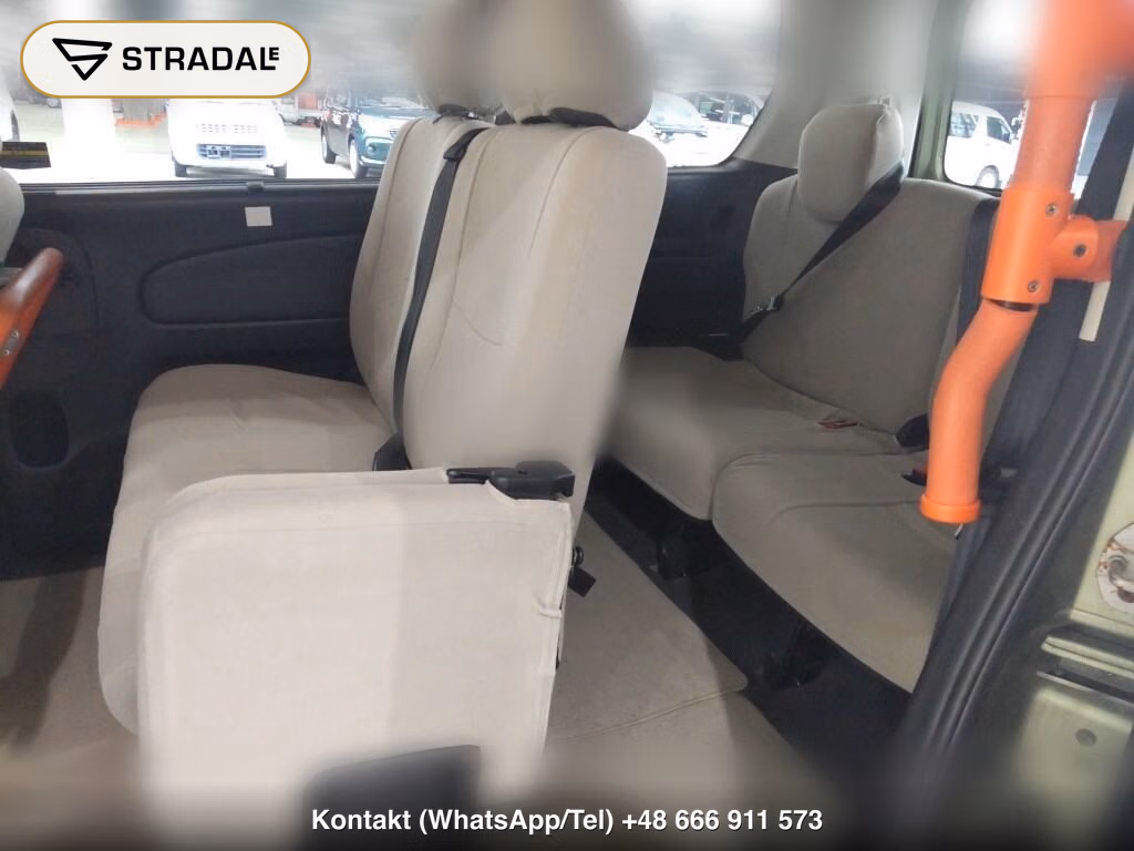 NISSAN SERENA 5D, miniaturka 7