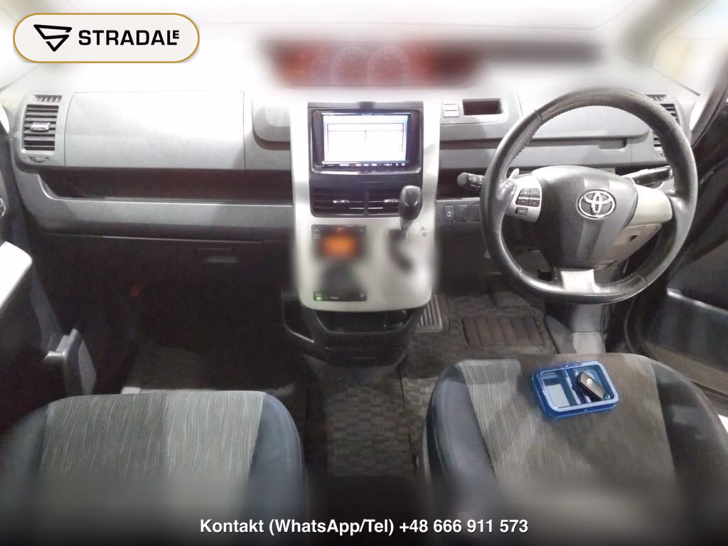 TOYOTA VOXY ZS, miniaturka 4
