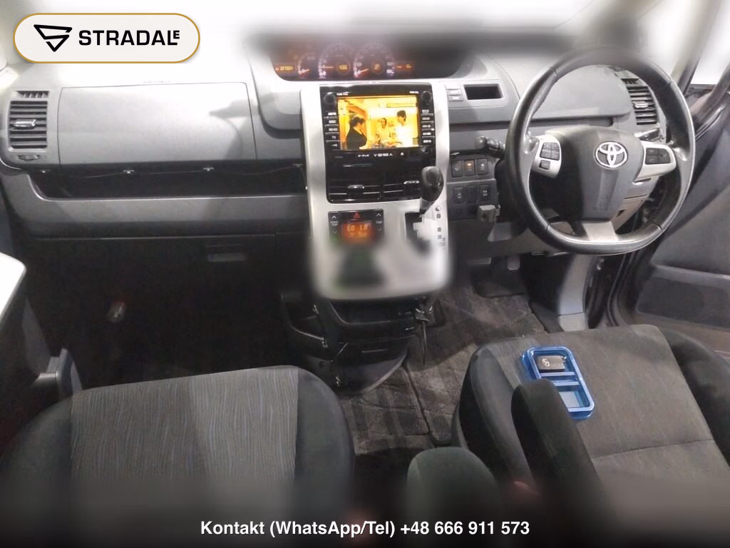TOYOTA NOAH 4WD SI, miniaturka 4