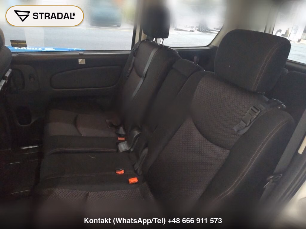 NISSAN SERENA 5D, miniaturka 7