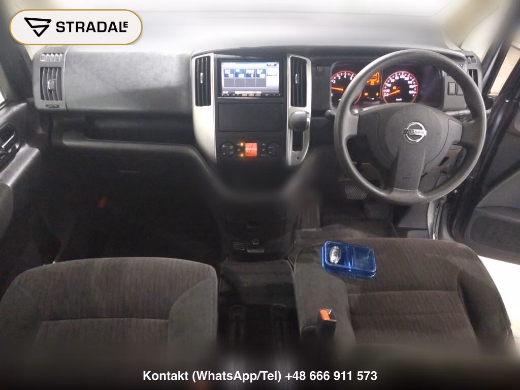 NISSAN SERENA 5D, miniaturka 4
