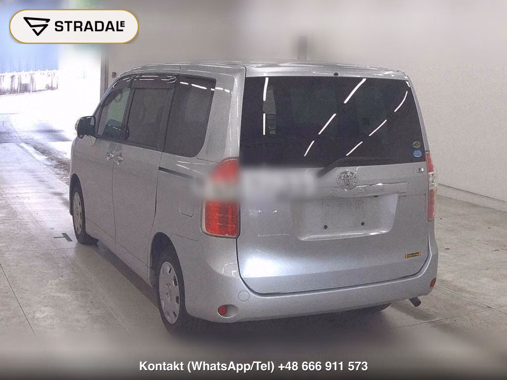 TOYOTA NOAH X, miniaturka 3