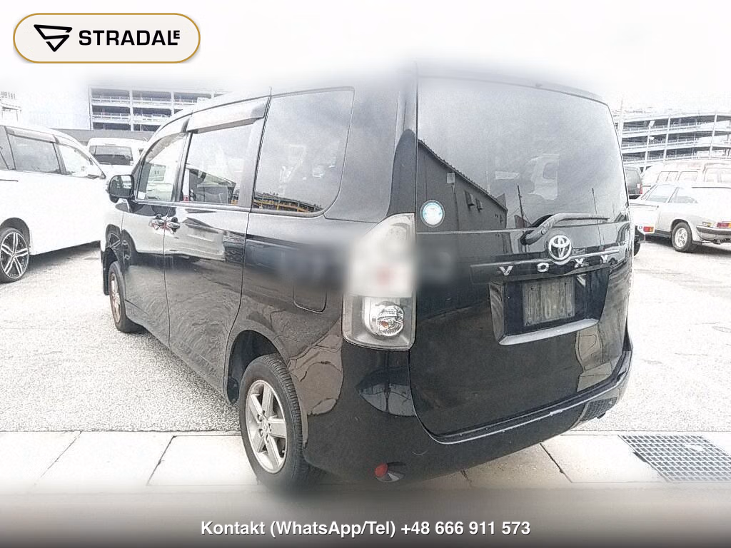 TOYOTA VOXY, miniaturka 3