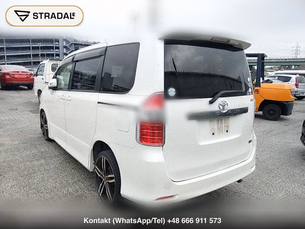 TOYOTA NOAH 4WD SI, miniaturka 3