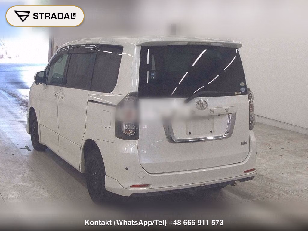 TOYOTA VOXY 4WD ZS, miniaturka 3