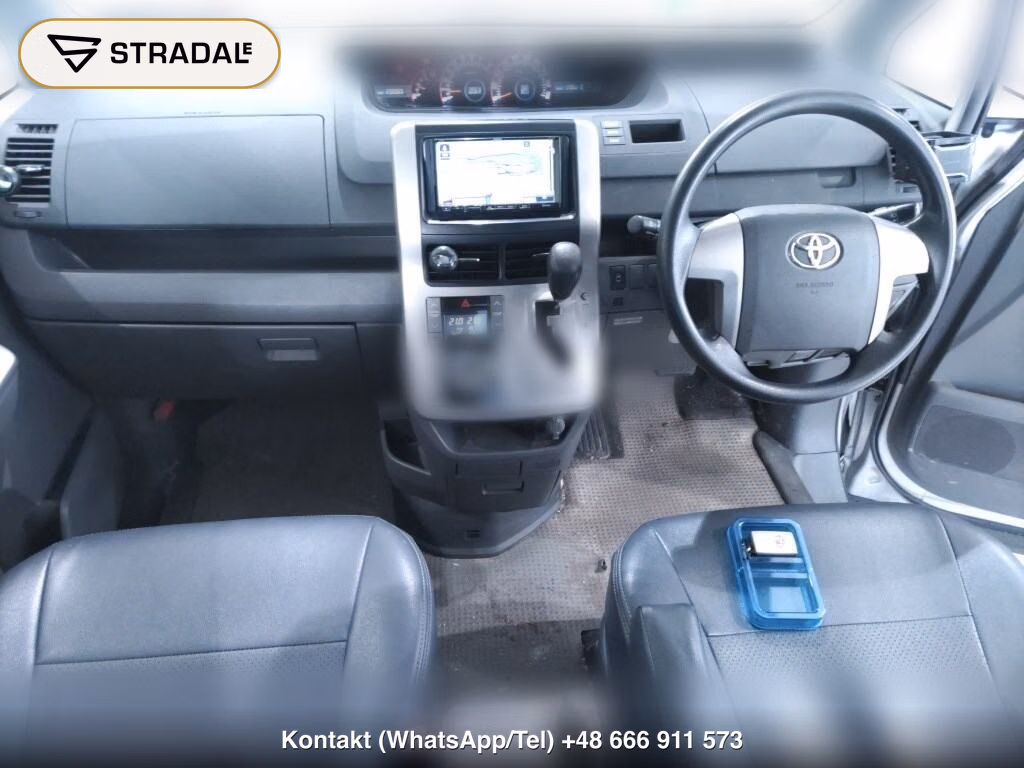 TOYOTA VOXY Z, miniaturka 4