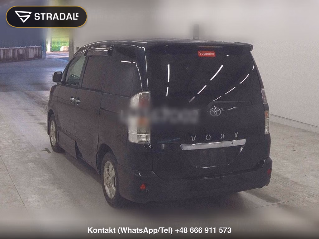 TOYOTA VOXY, miniaturka 3