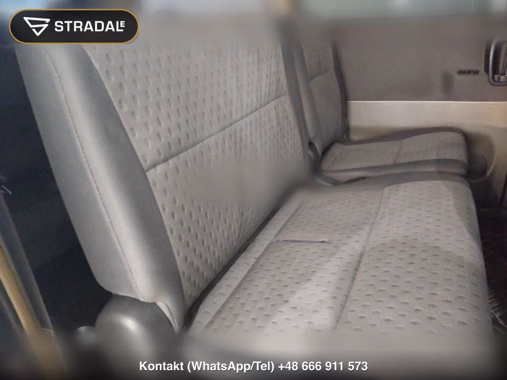 TOYOTA VOXY, miniaturka 7