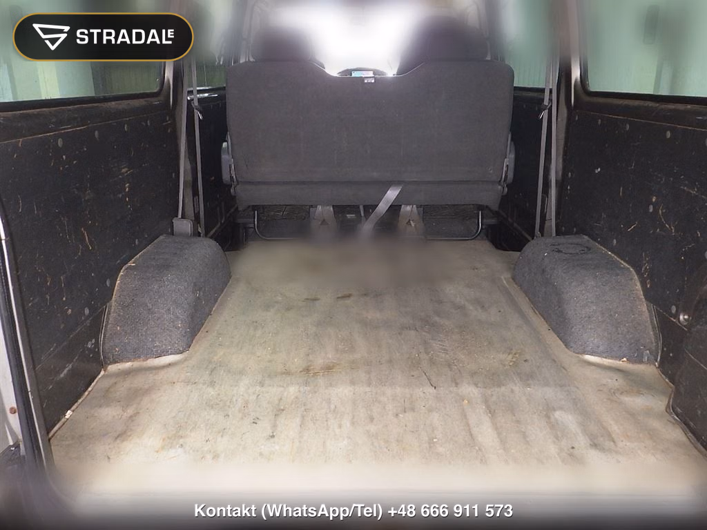NISSAN CARAVAN 4D 4WD, miniaturka 4