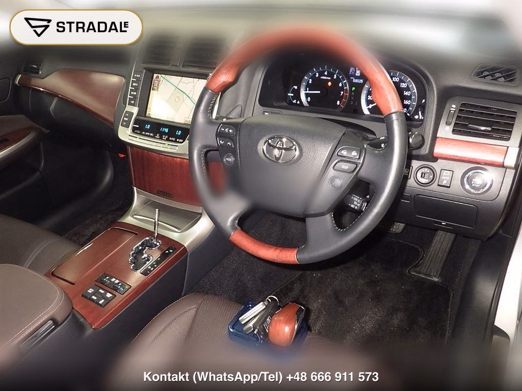 TOYOTA CROWN MAJESTA 4D A TYPE L PACKAGE, miniaturka 4
