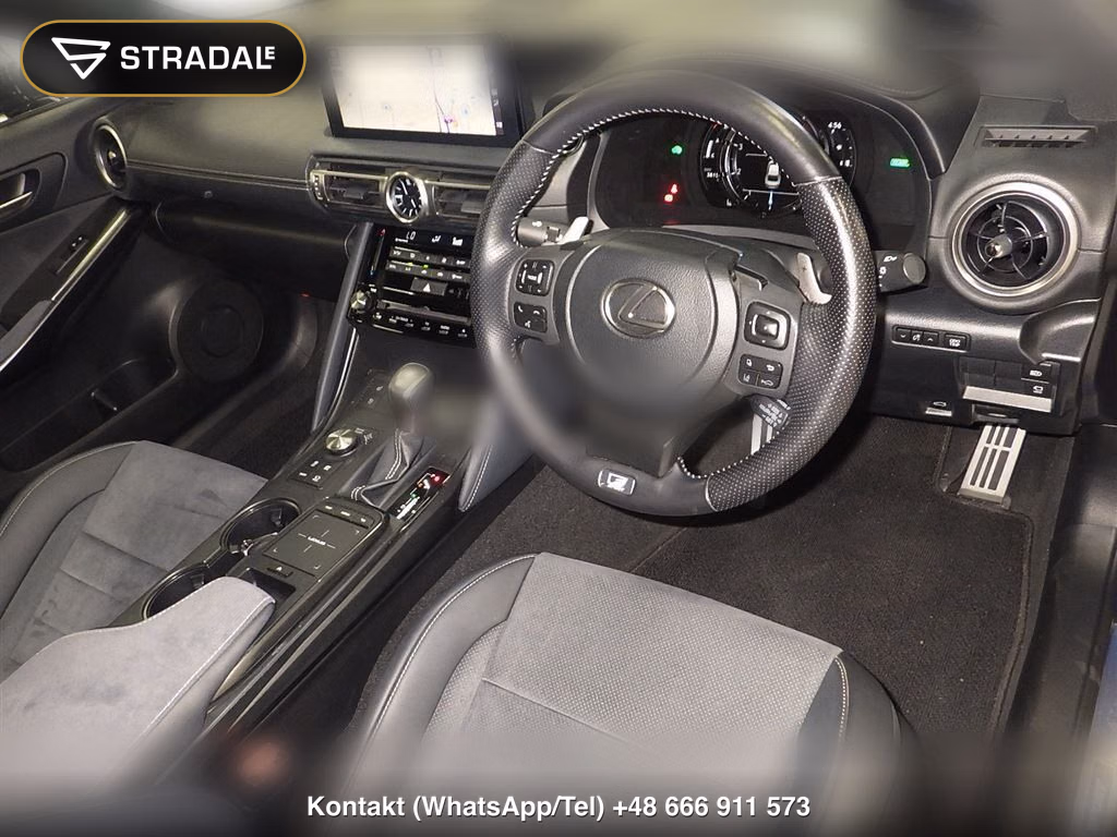 LEXUS IS 4D IS300H F SPORT MODE BLACK S, miniaturka 4