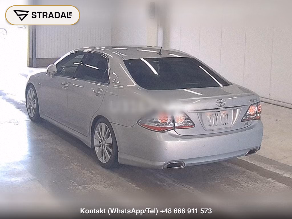 TOYOTA CROWN HYBRID, miniaturka 3