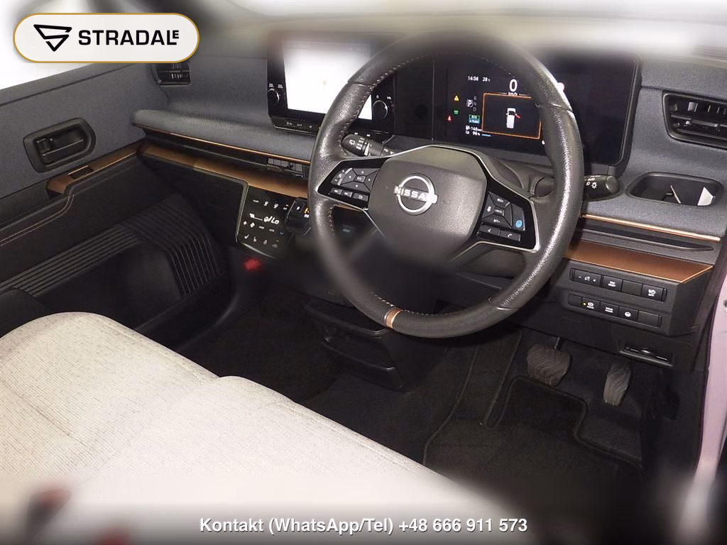 NISSAN SAKURA G, miniaturka 4