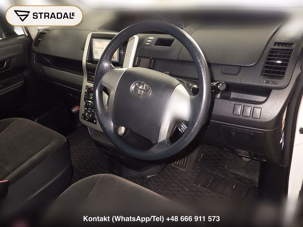 TOYOTA NOAH 4WD YY, miniaturka 4