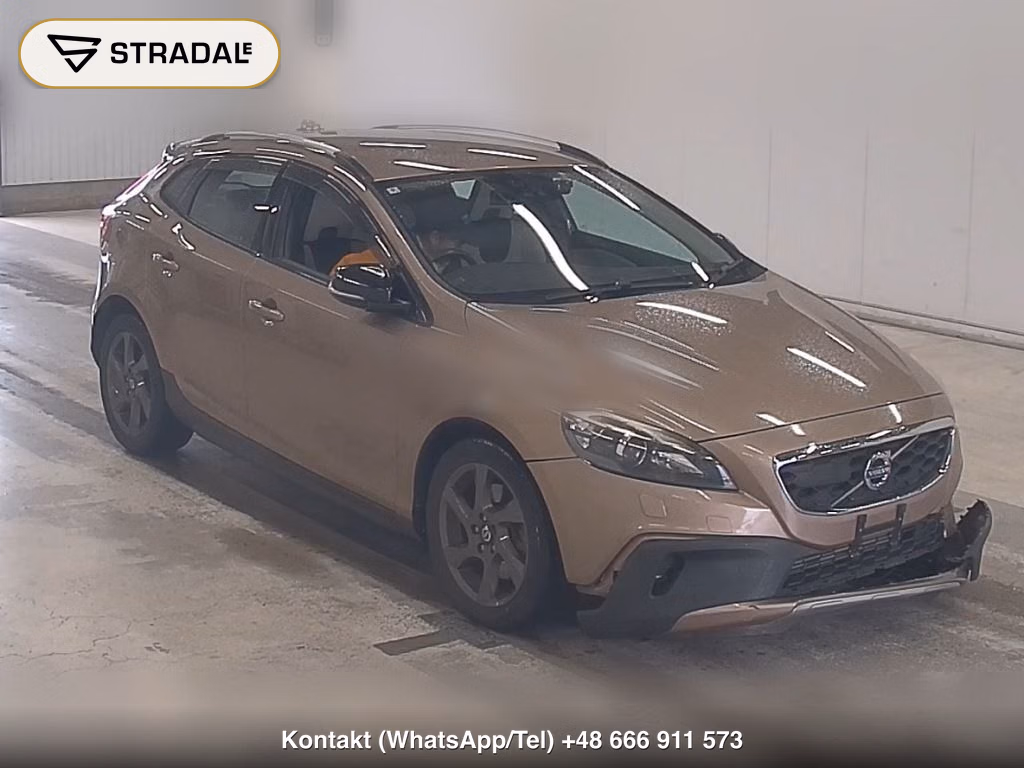 VOLVO V40 4WD CROSS COUNTRY T5 AWD 2014, aukcja z Japonii, zdjęcie 1