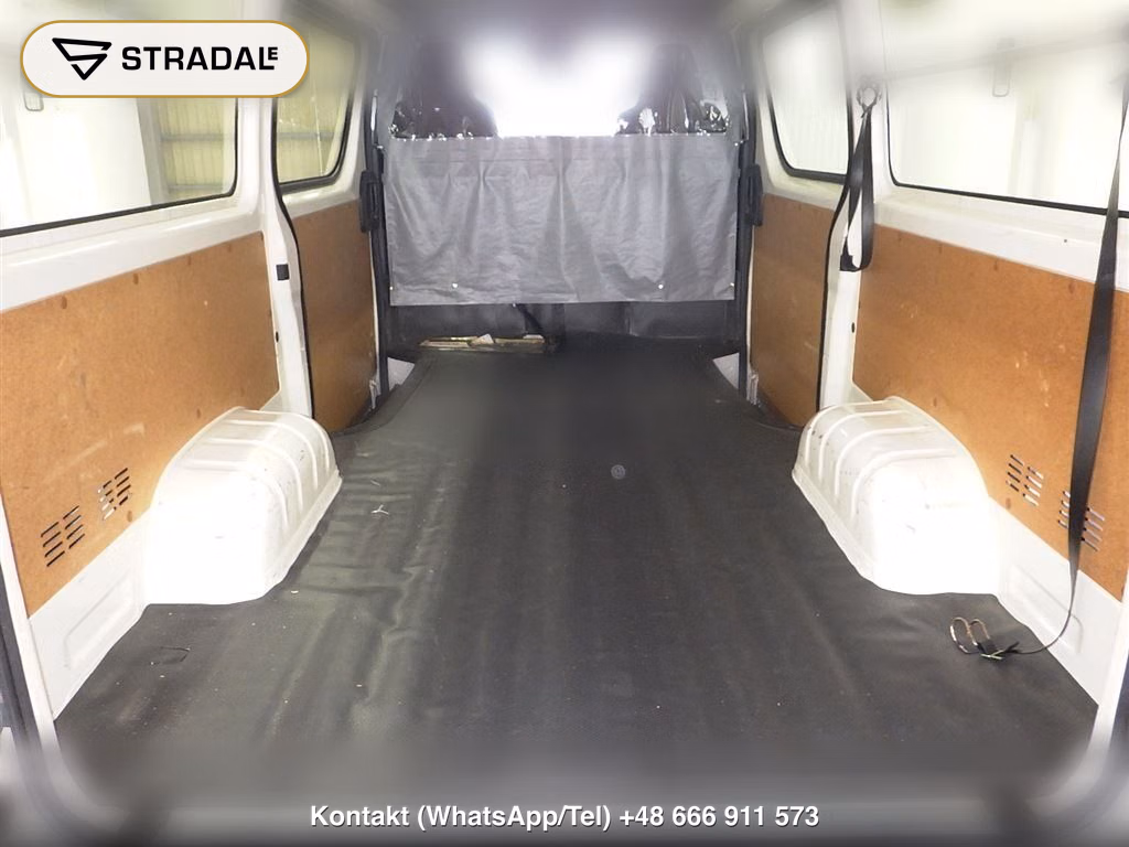 TOYOTA HIACE VAN 5D 4WD DX, miniaturka 4