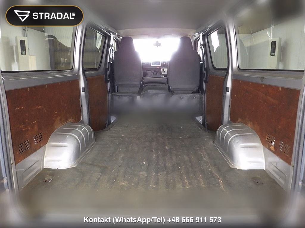 TOYOTA HIACE VAN 5D 4WD DX, miniaturka 4