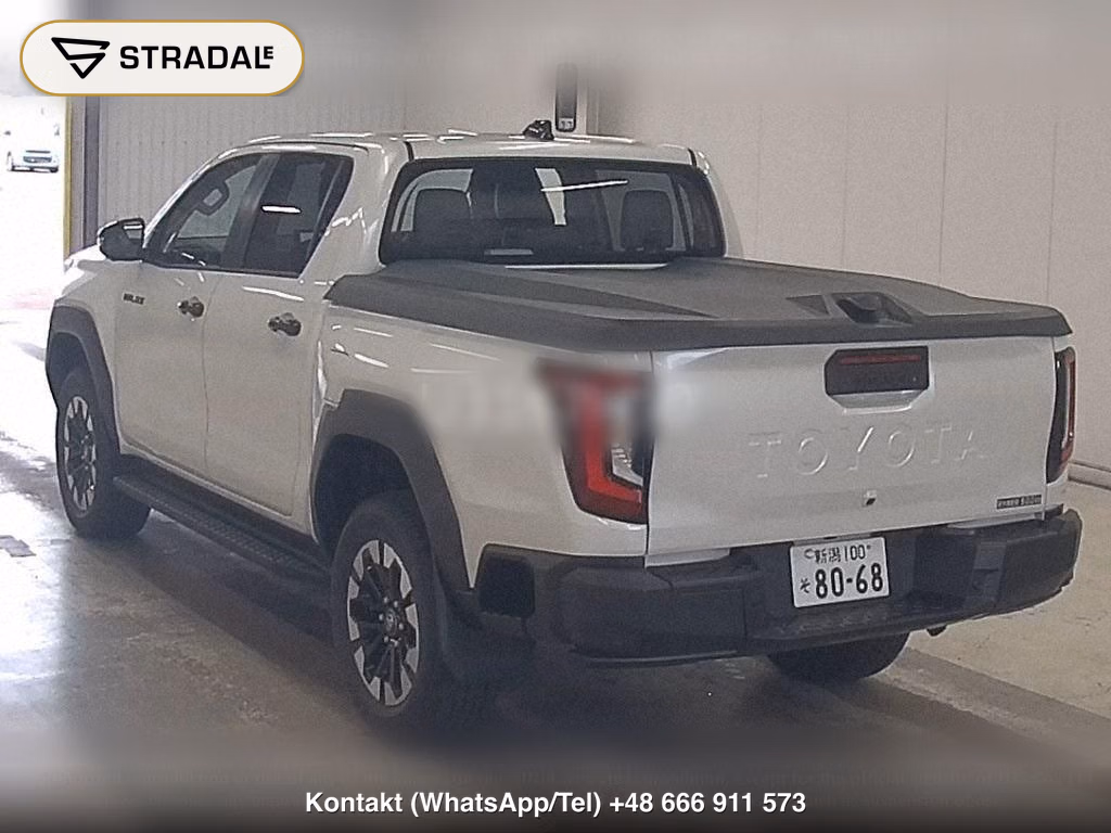 TOYOTA HILUX 4D 4WD Z, miniaturka 3
