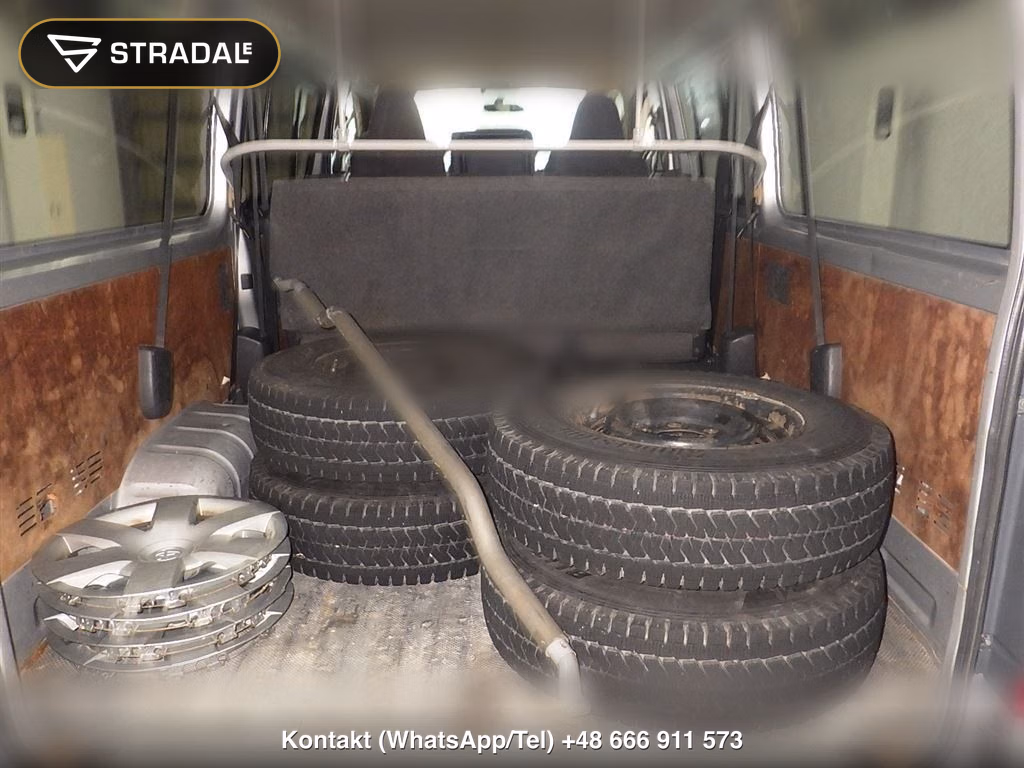 TOYOTA HIACE VAN 4D 4WD DX, miniaturka 4