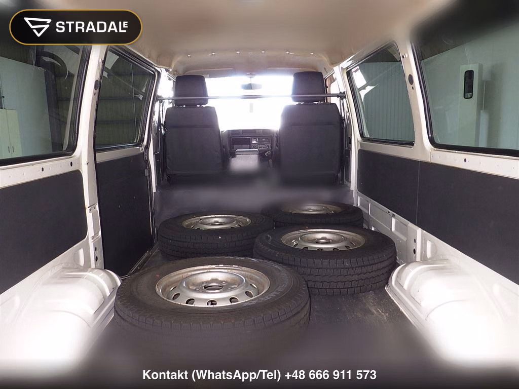 MAZDA BONGO VAN 4D 4WD DX, miniaturka 4