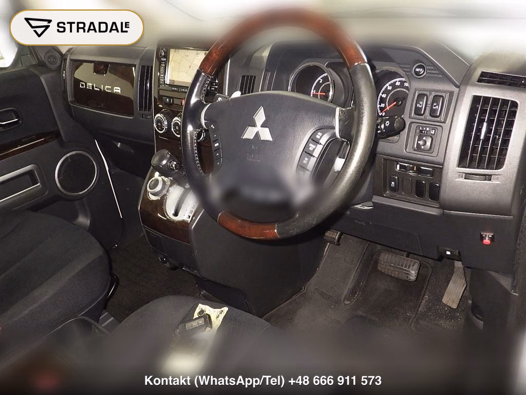 MITSUBISHI DELICA D:5 4WD CHAMONIX, miniaturka 4