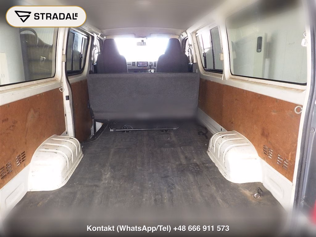 TOYOTA HIACE VAN 4D 4WD DX, miniaturka 4