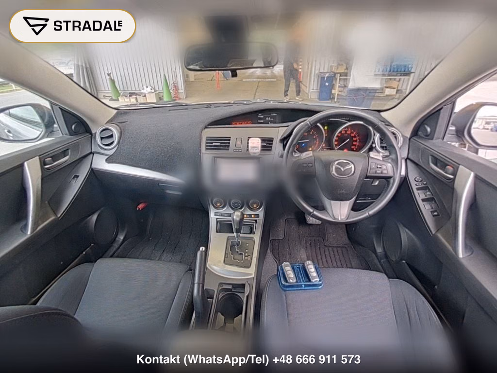 MAZDA AXELA 20E, miniaturka 4