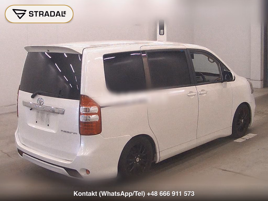 TOYOTA NOAH X, miniaturka 6