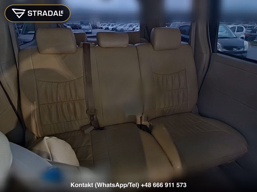 TOYOTA NOAH X, miniaturka 7