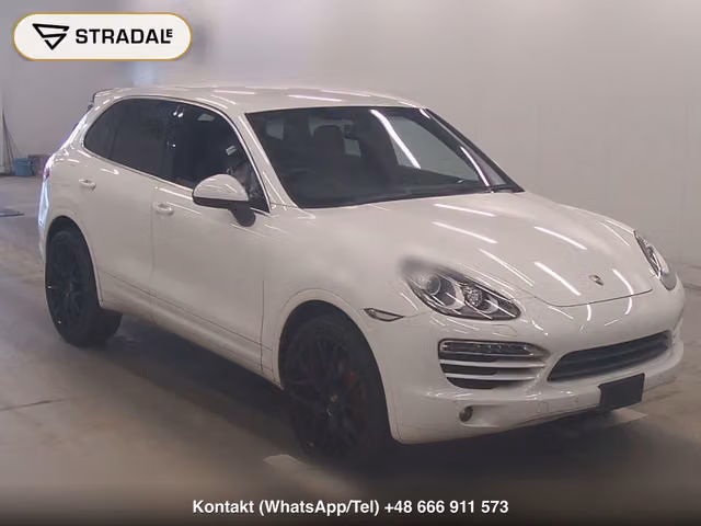 PORSCHE CAYENNE 4WD BASE GRADE 2013, samochód z aukcji Japonii