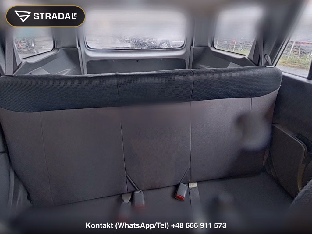 MAZDA FAMILIA VAN 4WD, miniaturka 7
