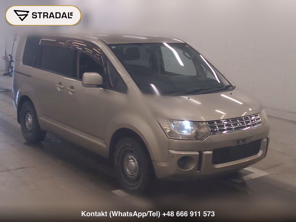 MITSUBISHI DELICA D:5 C2 M 2009, aukcja z Japonii, zdjęcie 1