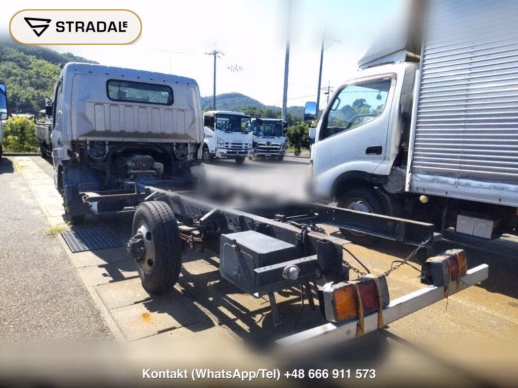 MITSUBISHI FUSO CANTER 2D, miniaturka 3