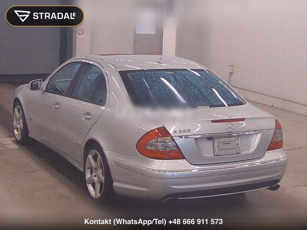 MERCEDES BENZ E-CLASS 4D E300 AVANTGARDE S, miniaturka 3