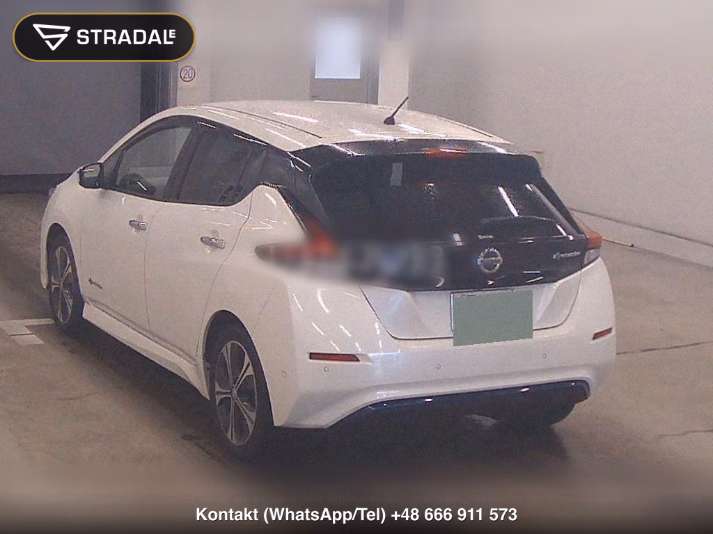 NISSAN LEAF X, miniaturka 3