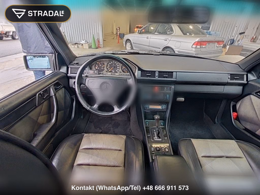 MERCEDES BENZ E-CLASS 4D E500, miniaturka 4