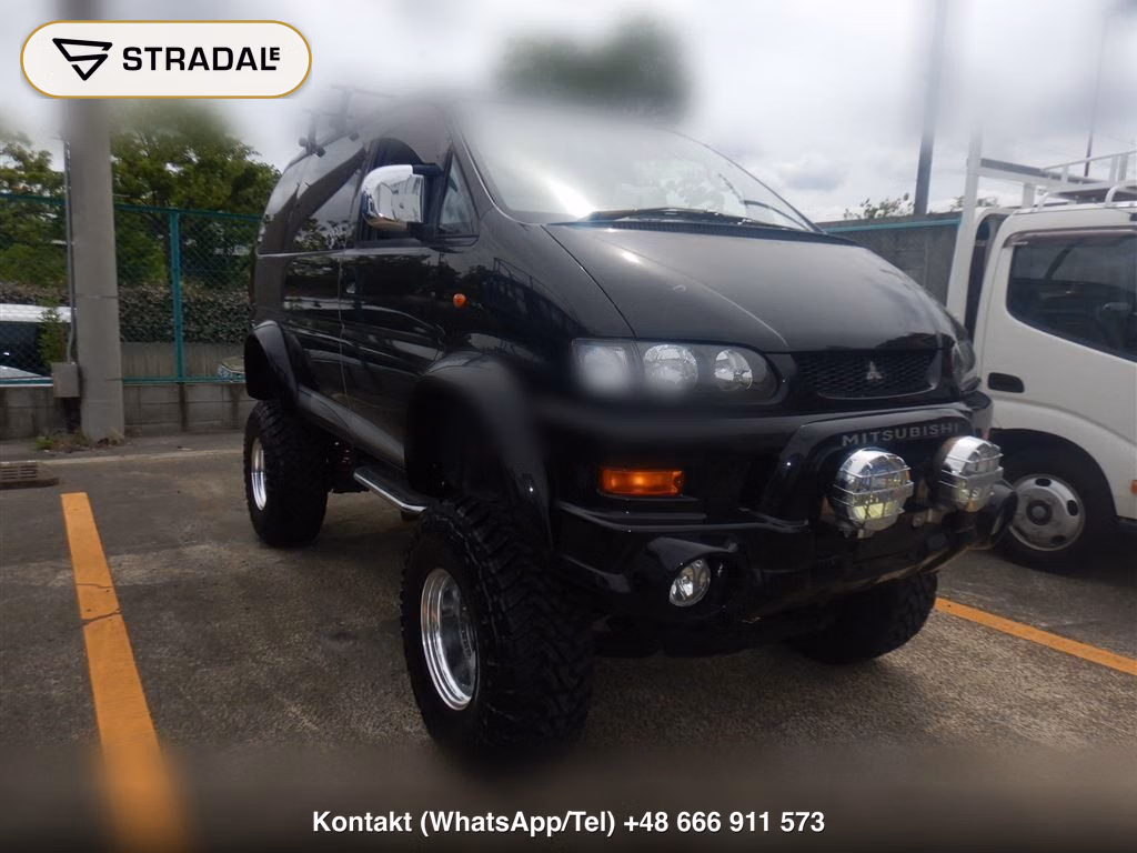 MITSUBISHI DELICA SPACE GEAR 4D 4WD CHAMONIX 2003, aukcja z Japonii, zdjęcie 1
