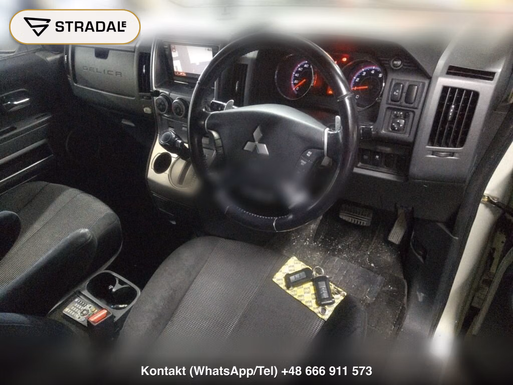 MITSUBISHI DELICA D:5 C2 G NAVI PACKAGE, miniaturka 4