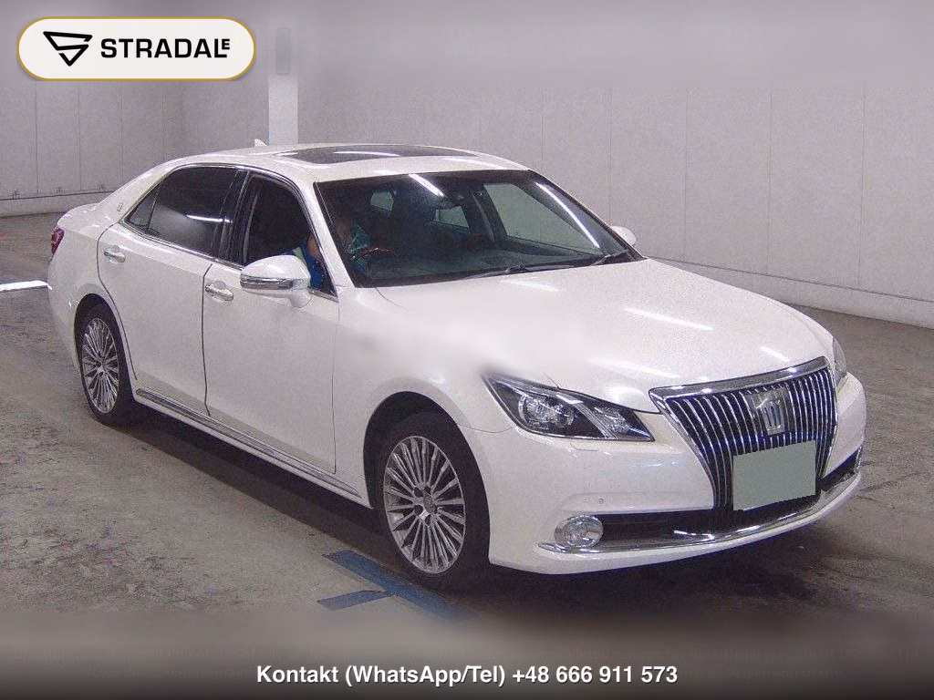 TOYOTA CROWN MAJESTA 4D 4WD FOUR, miniaturka 2