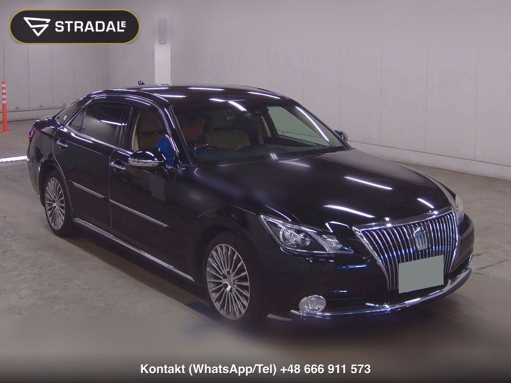 TOYOTA CROWN MAJESTA 4D F VERSION 2016, aukcja z Japonii, zdjęcie 1