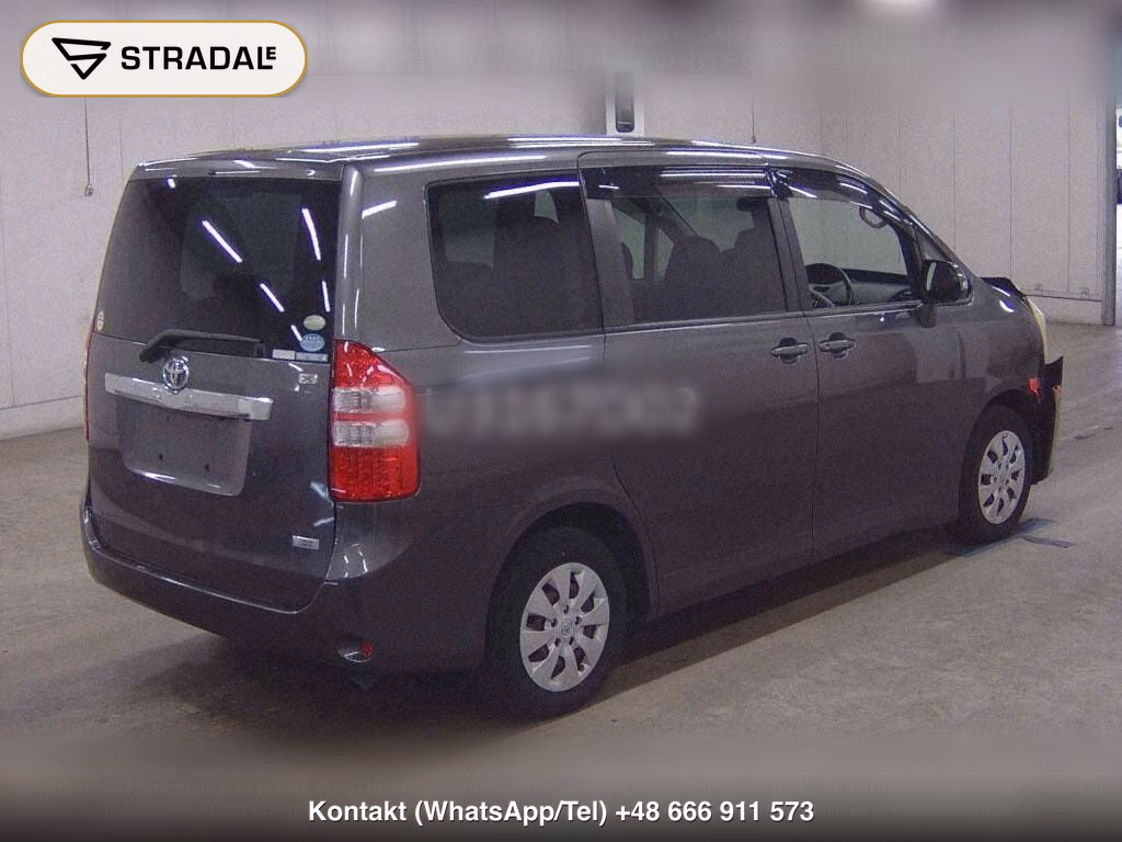 TOYOTA NOAH X, miniaturka 6