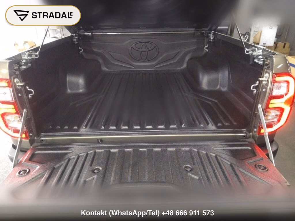 TOYOTA HILUX 4D 4WD Z, miniaturka 7