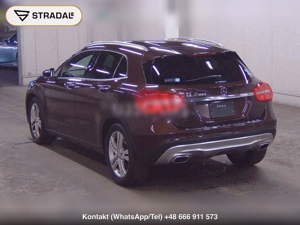MERCEDES BENZ GLA-CLASS GLA180, miniaturka 3