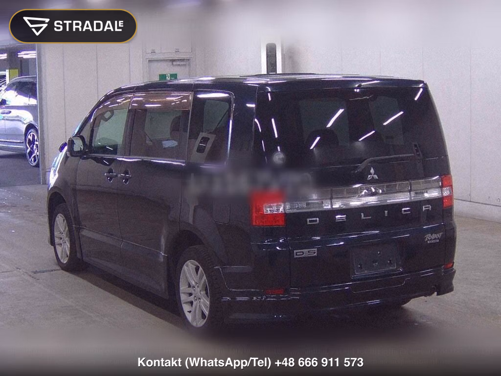 MITSUBISHI DELICA D:5, miniaturka 3