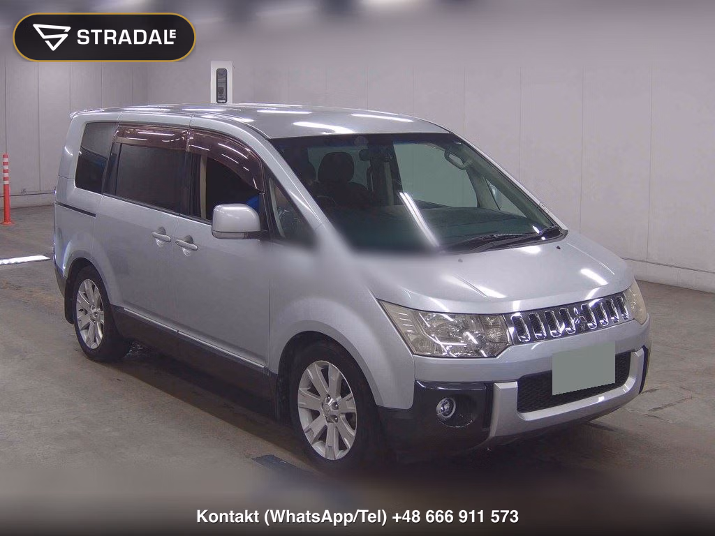 MITSUBISHI DELICA D:5 4WD G NAVI PACKAGE 2010, aukcja z Japonii, zdjęcie 1