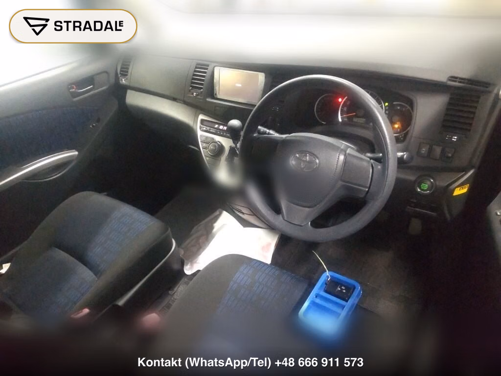 TOYOTA ISIS PLATANA, miniaturka 4