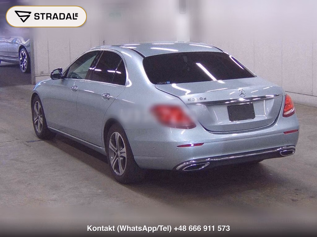MERCEDES BENZ E-CLASS 4D E220D AVANTGARDE, miniaturka 3