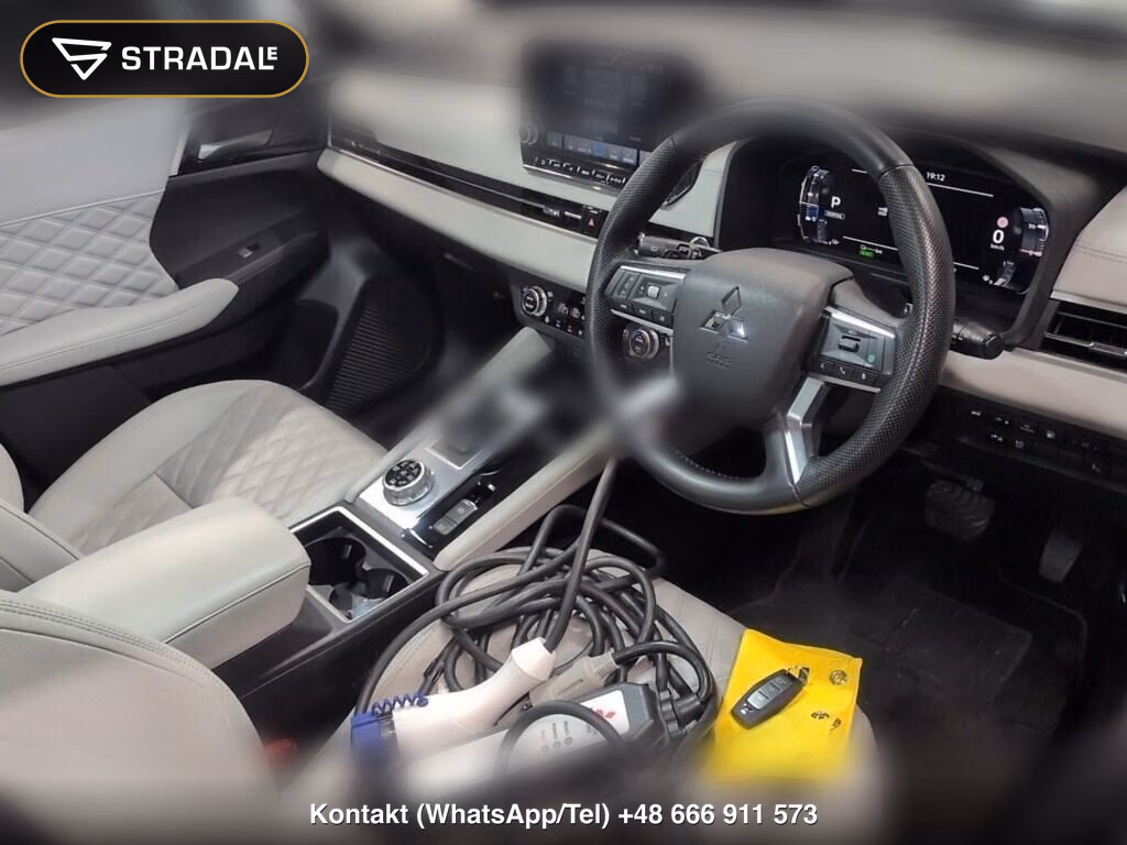 MITSUBISHI OUTLANDER PHEV 4WD P, miniaturka 4